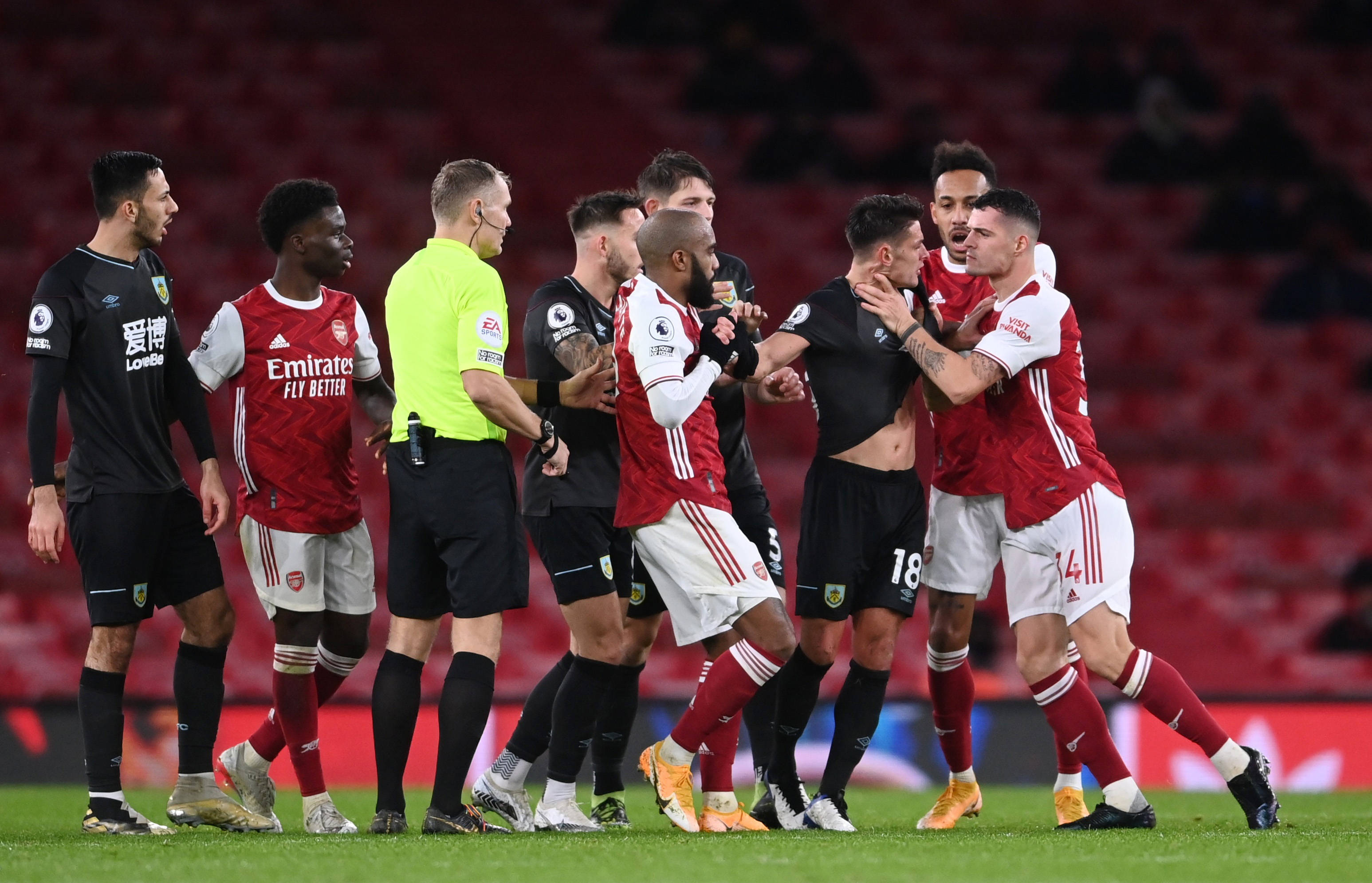 次助攻中 次助攻中