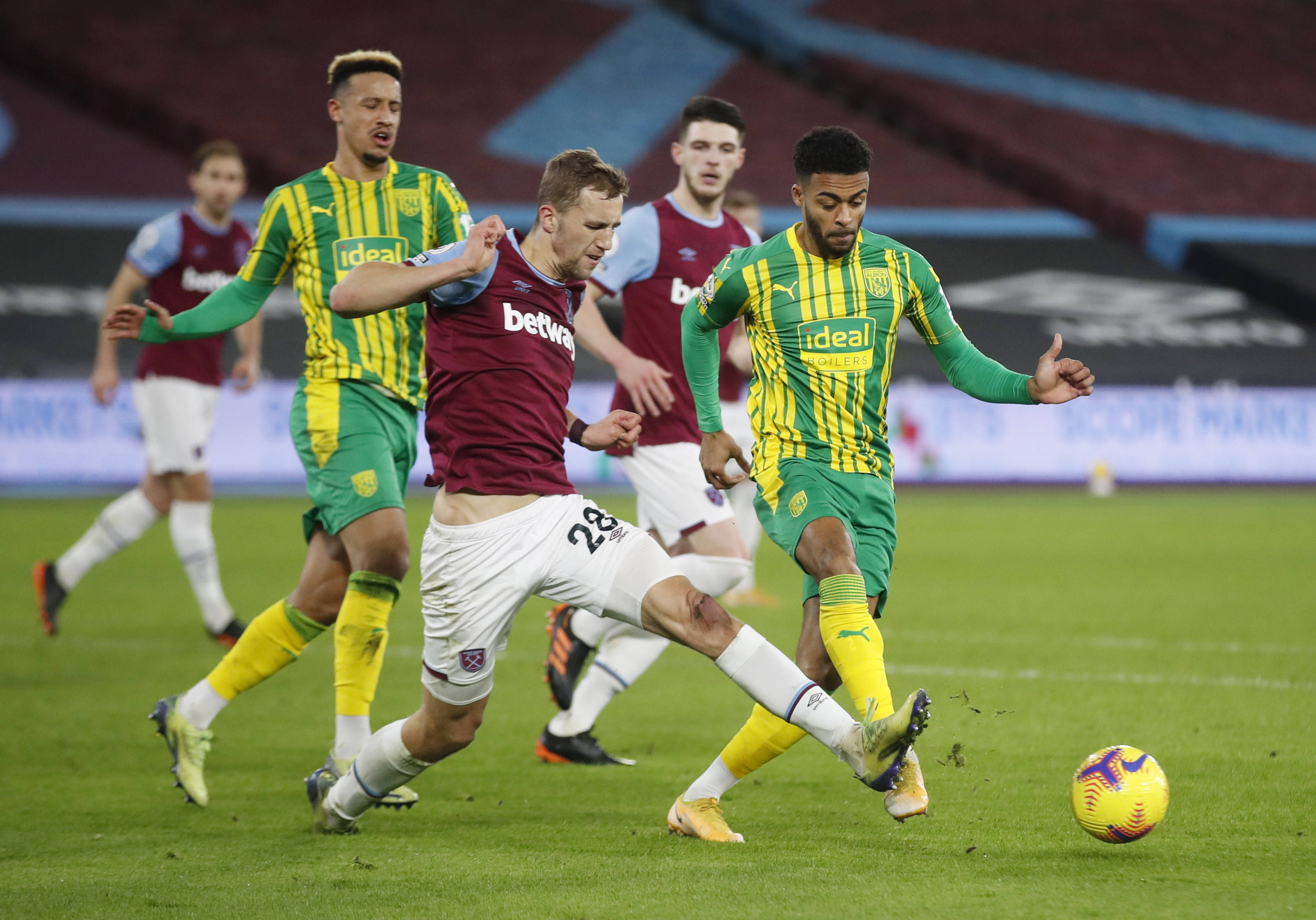 则偏重于个 则偏重于个